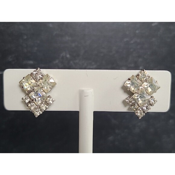 Clear Rhinestone Screwback Earrings Vintage - Picture 3 of 10